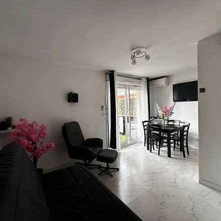 Apartament Ararat Lourdes